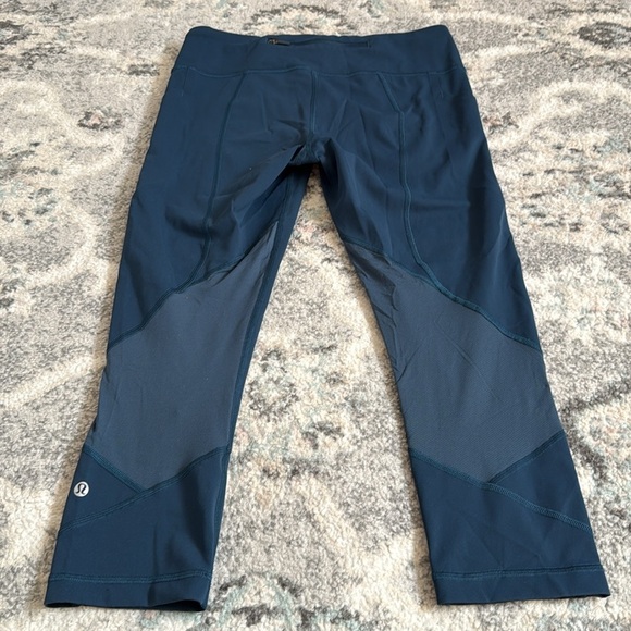 Lululemon Pace Rival Crop *22" in Night Diver - Picture 7 of 10